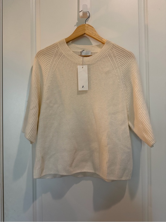 Allude Sweaters - NWT Allude 100% Cashmere Ivory Rib Knit Sweater Top Small Luxury